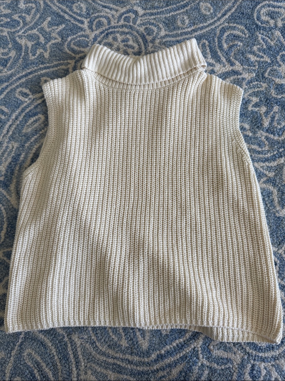 Callahan Sleeveless Turtleneck Sweater Vest - Cream
